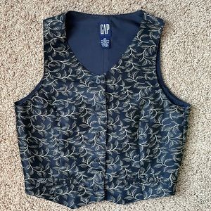 GAP vest. Very good condition. Smoke free, pet free home.